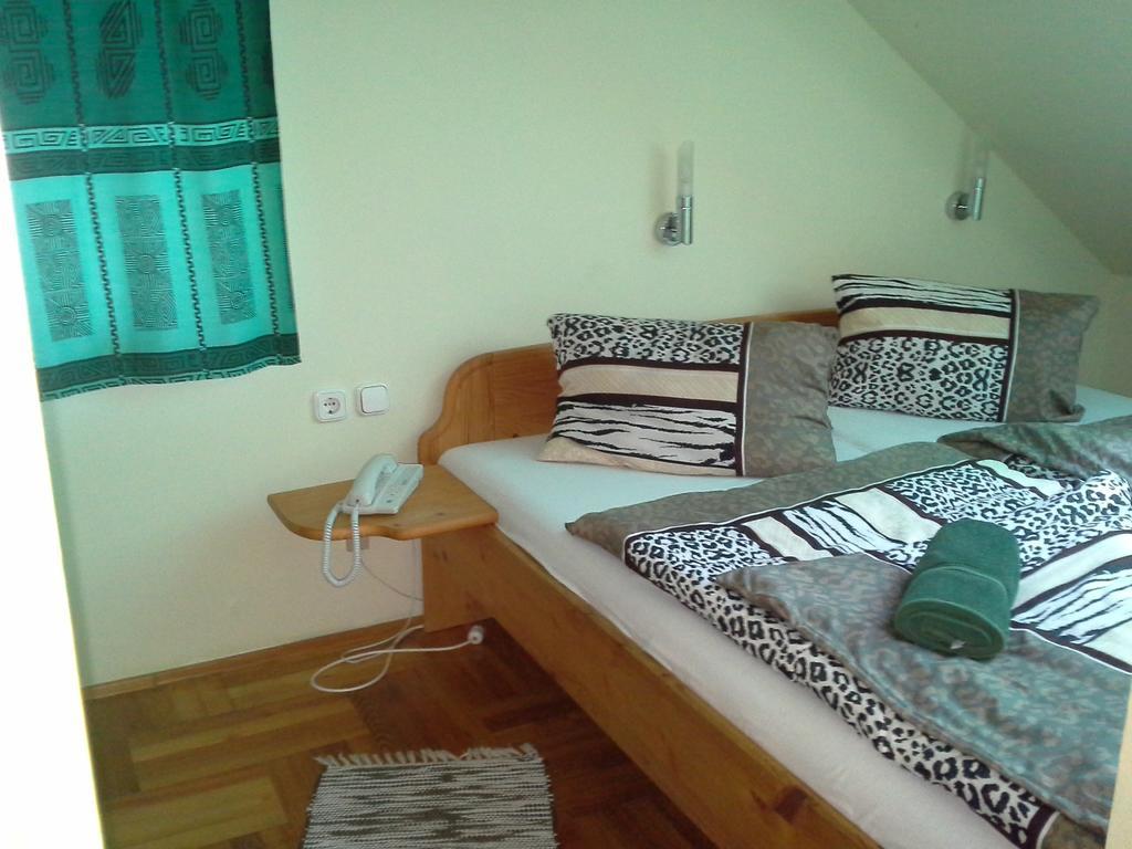 Korona Szallo Hotell Nagykanizsa Exteriör bild