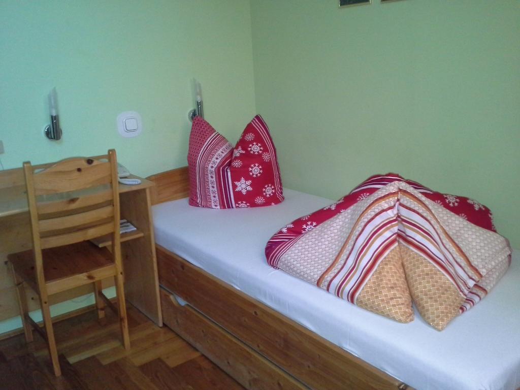 Korona Szallo Hotell Nagykanizsa Exteriör bild