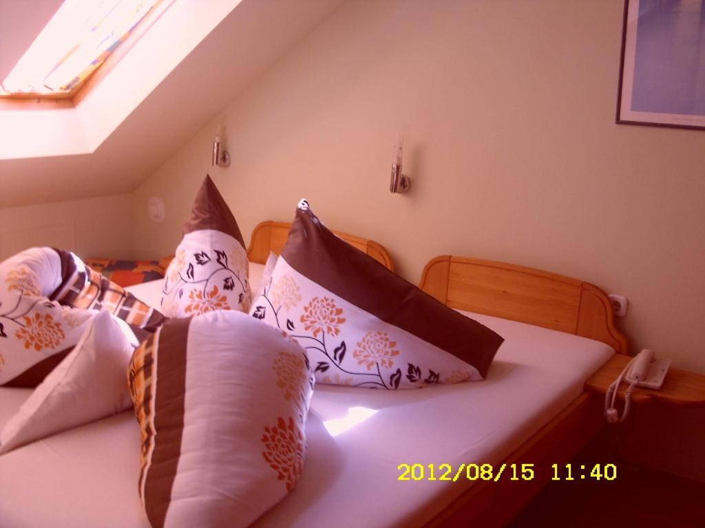 Korona Szallo Hotell Nagykanizsa Rum bild
