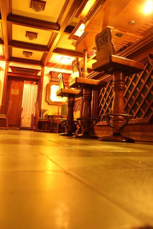 Korona Szallo Hotell Nagykanizsa Exteriör bild