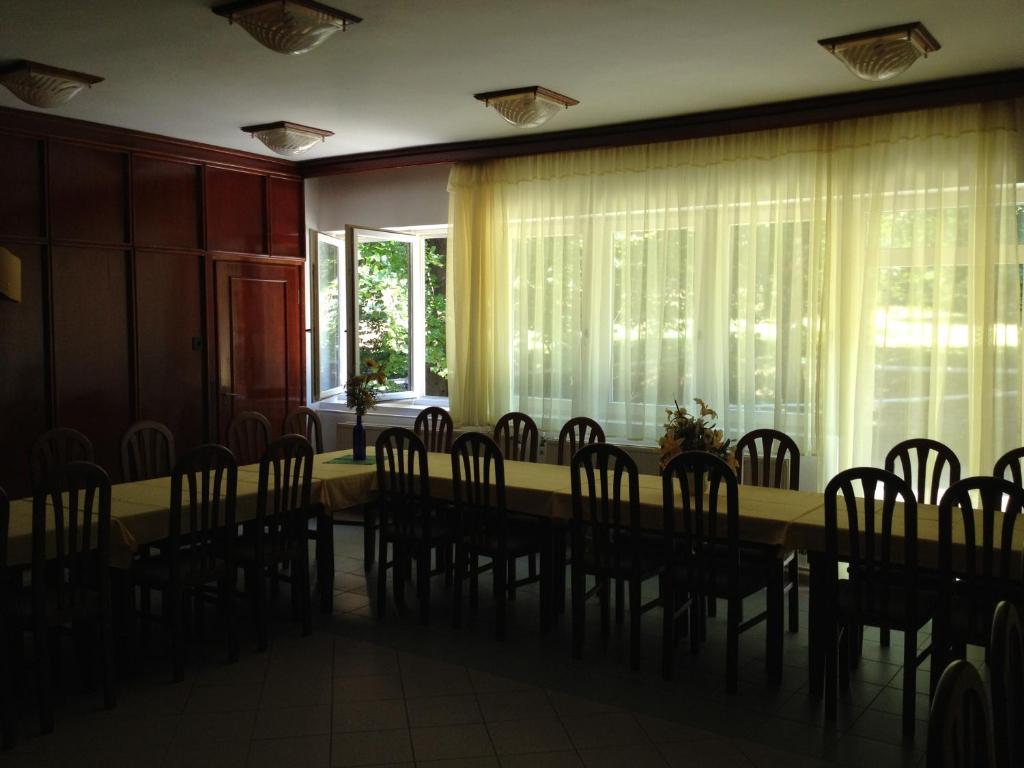 Korona Szallo Hotell Nagykanizsa Exteriör bild